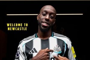 维萨：效仿伊萨克？我和小蜜蜂保持着尊重和沟通，我还努力训练了