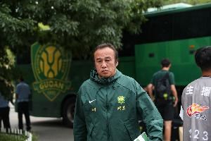 记者：陶伟成为国安主帅可能性并不大，他是一个随遇而安的人